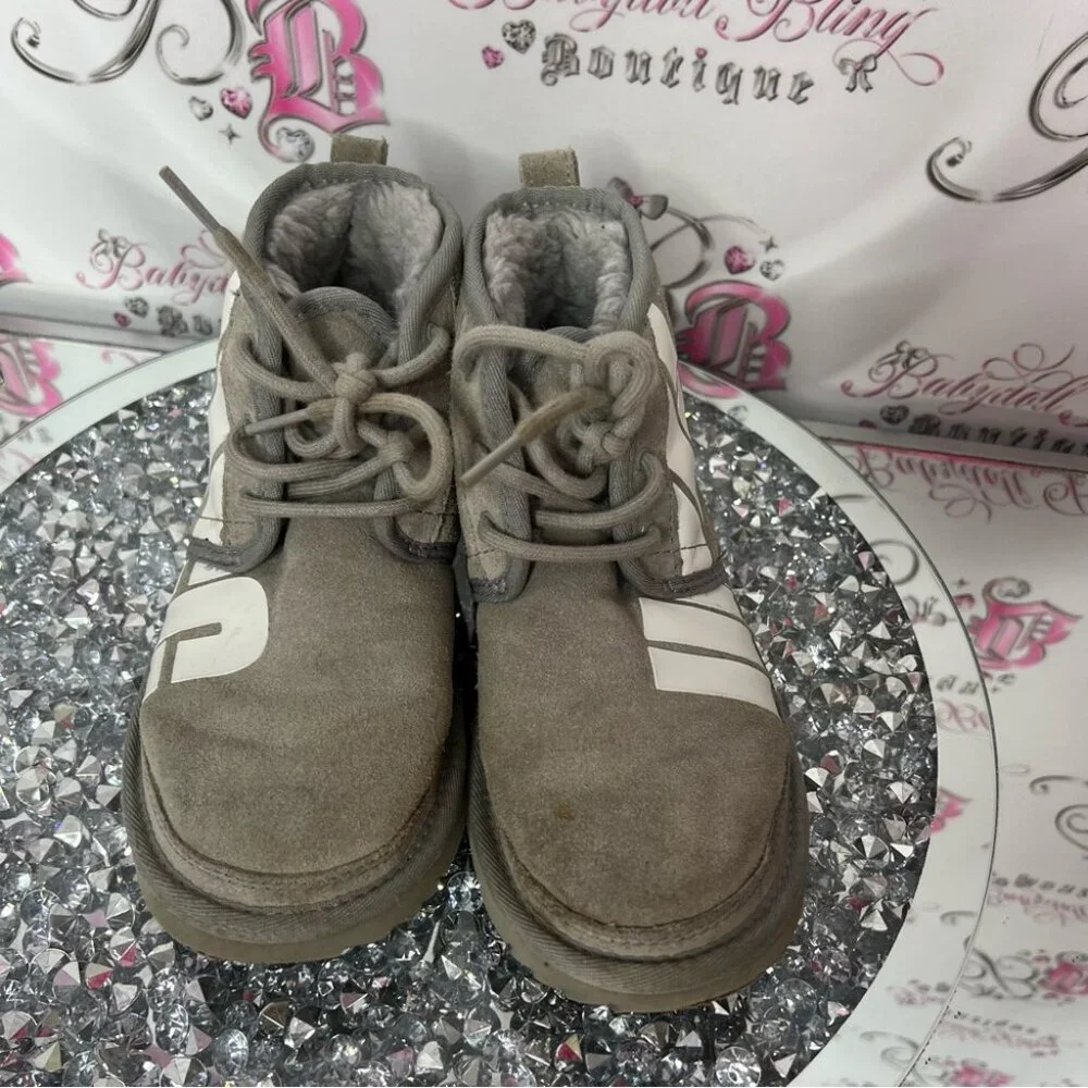 Ugg boots grey mini booties short style lace up laces ribbon 🎀 size 3 EUC gray